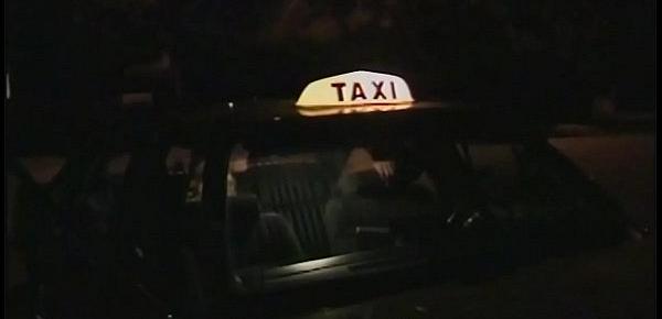  The taxi driver fucks the beautiful excited blonde